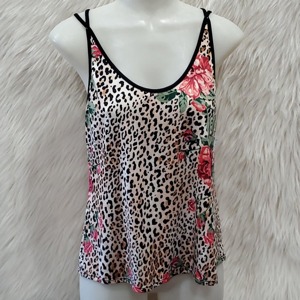 🦊5 for $30 In bloom pajama top